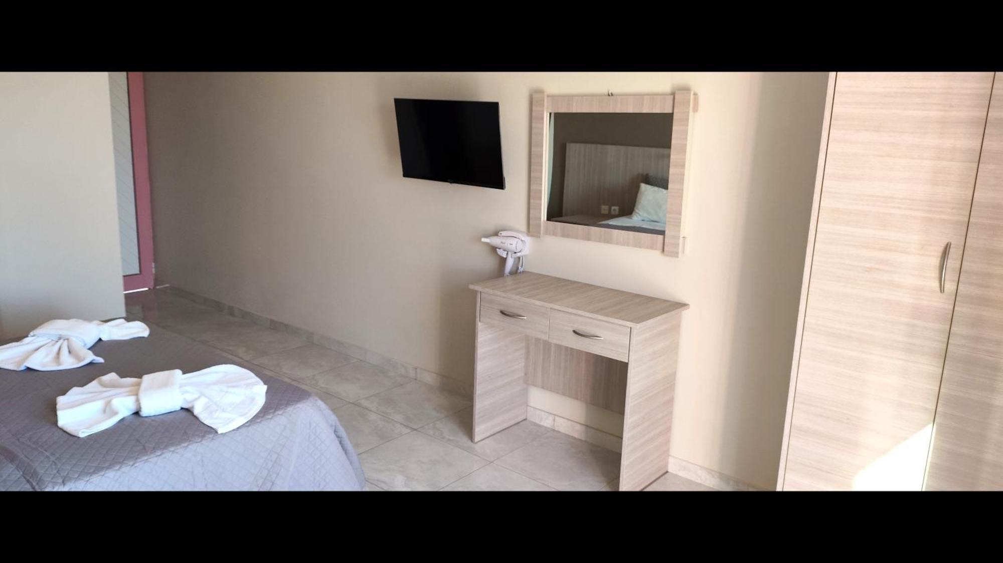 Anaxos Alex Apartment Ngoại thất bức ảnh